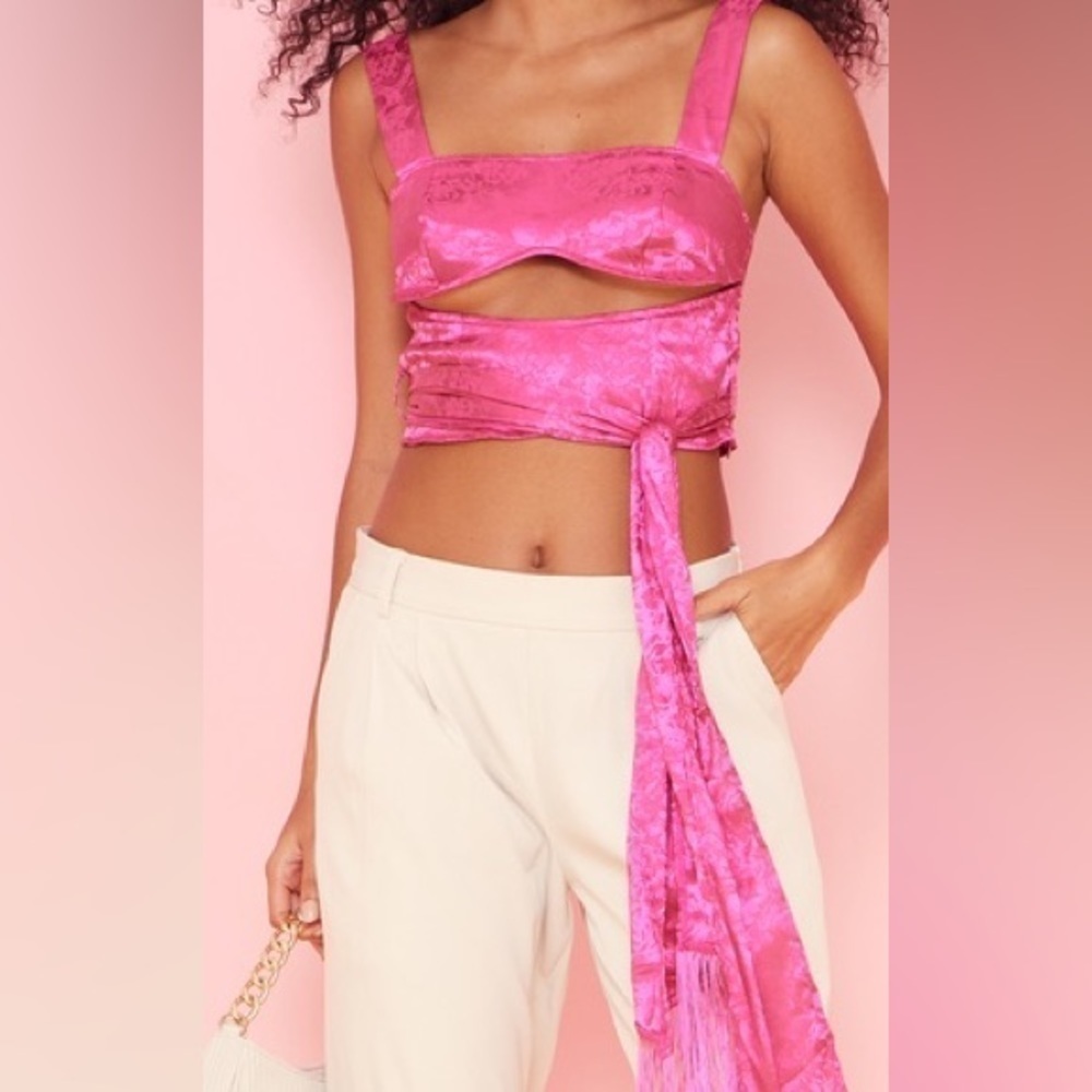 Pretty Little Thing Pink Satin Crop Top Nwt Size 4 - Picture 5 of 5